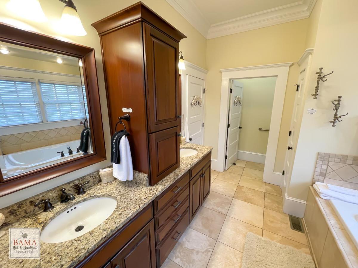 Bama Bed And Breakfast - Magnolia Family Suite Tuscaloosa Exterior foto